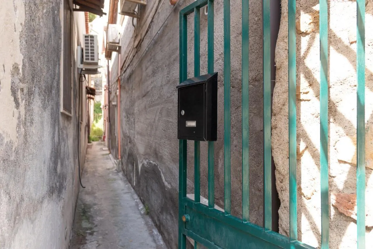 Happy House Apartment Catania