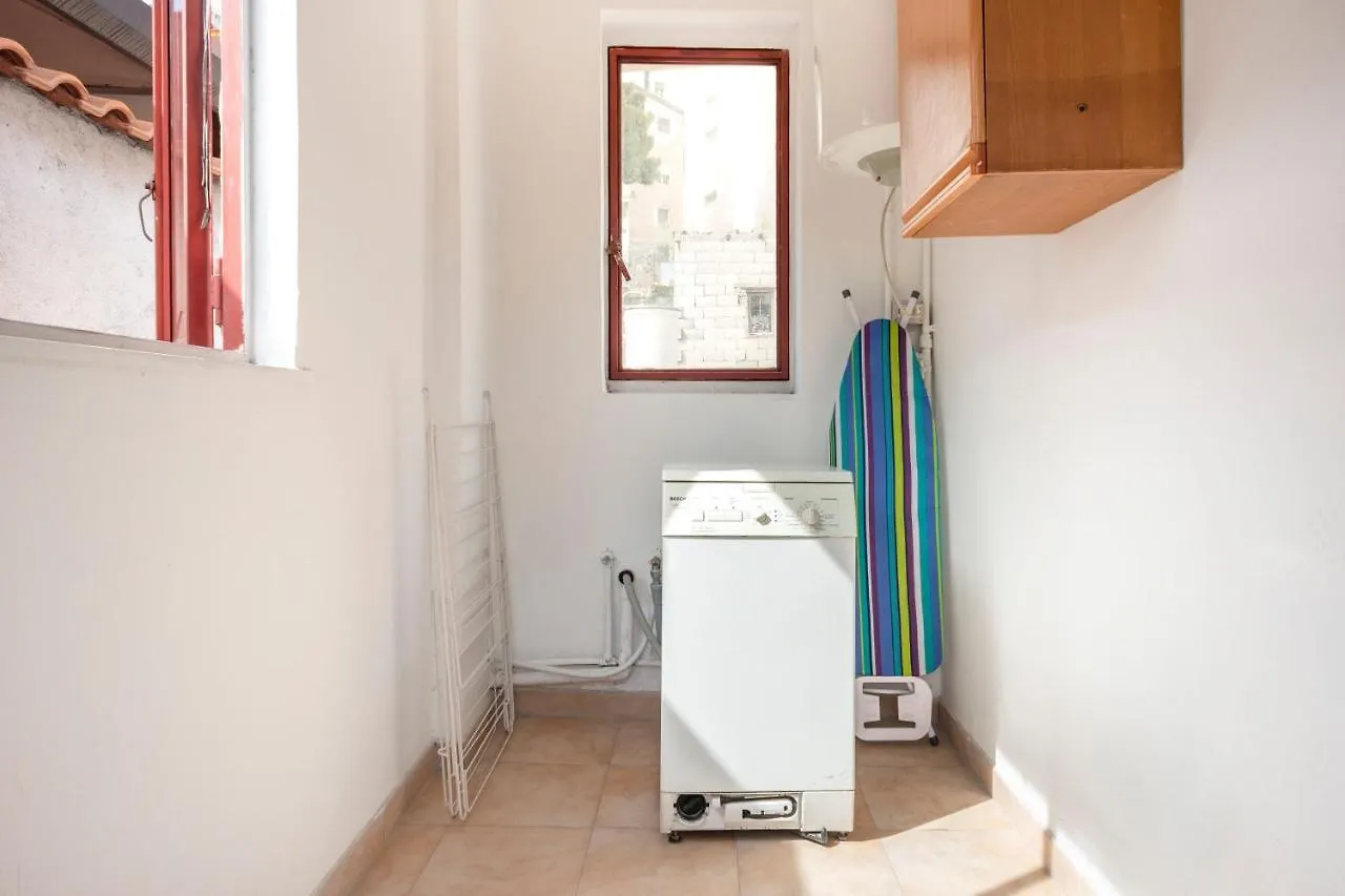 Happy House Apartment Catania Italy