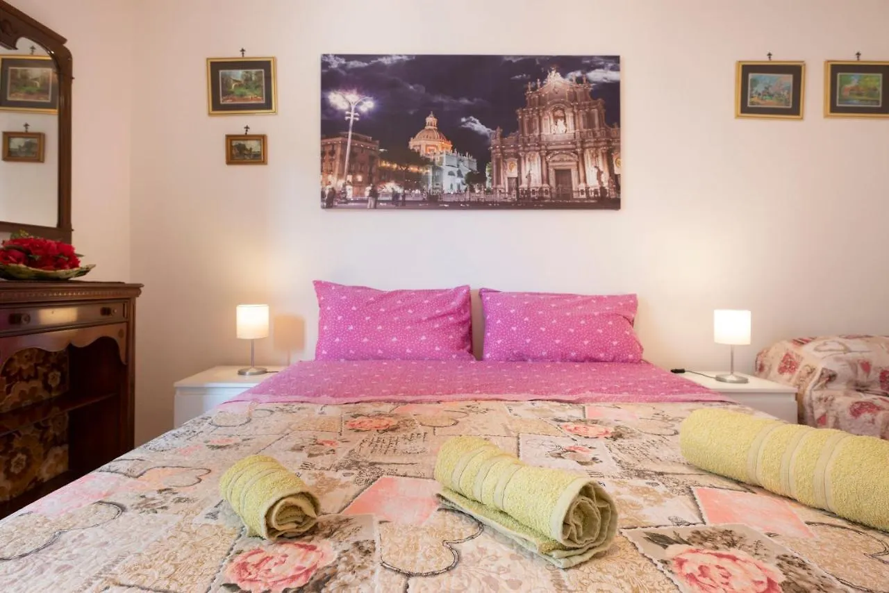Happy House Apartment Catania 0*,  Italy